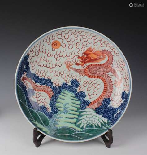 CHINESE PORCELAIN WUCAI DRAGON CHARGER