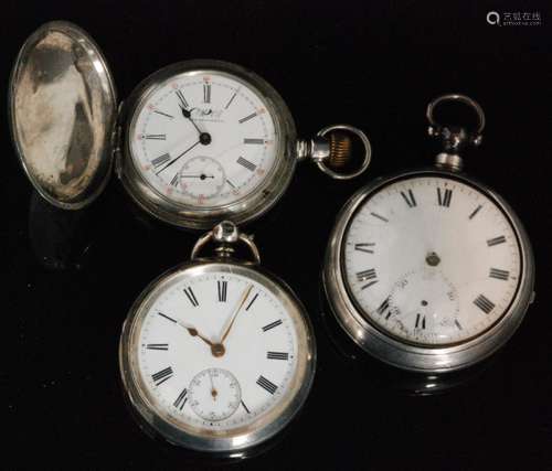 An early 19th Century pair cased silver pocket watch by Robert Mearns 1816, a silver lever cased fob watch and similar American plated example (3)