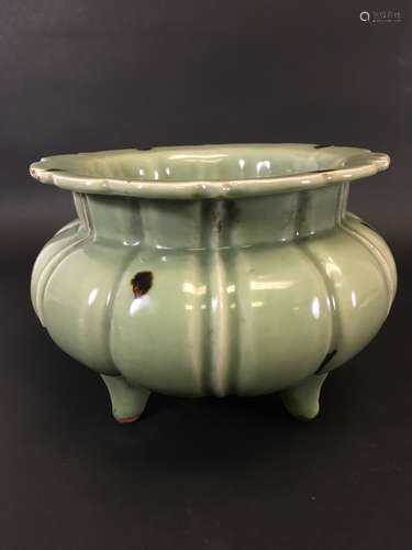 A Longquan Type Celadon Glazed Censer