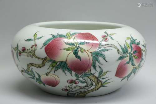 Chinese Famille Rose Peach Designed Brush Washer