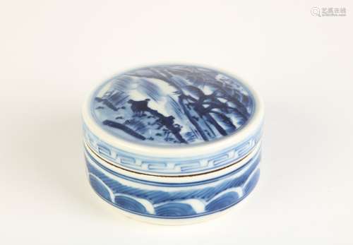 Chinese Blue/White Covered Box