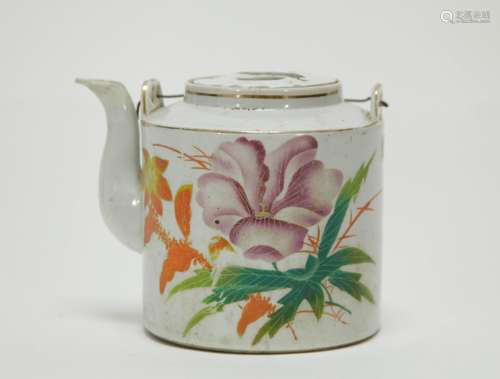 Chinese Famille Rose Porcelain Teapot