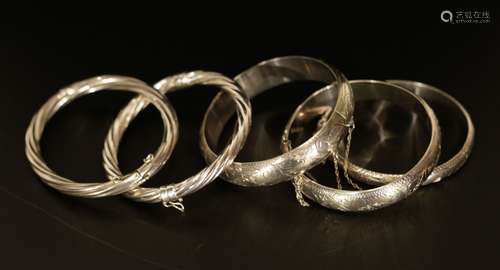 5 Chinese Bangles