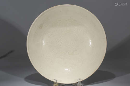 Chinese Ding ware porcelain plate with incised