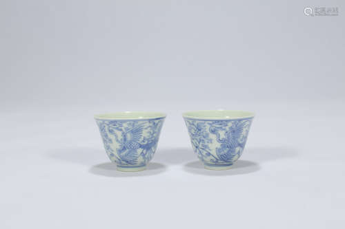 Pair of Chinese blue and white porcelain cups.