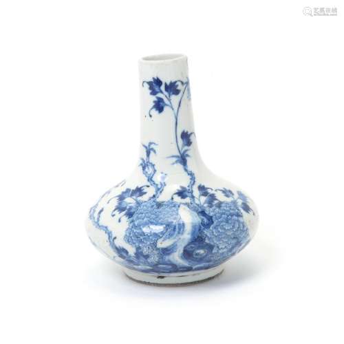 Underglaze Blue Bottle Vase, Kangxi Period
