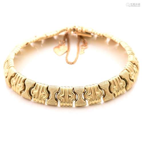 14k Yellow Gold Bracelet.