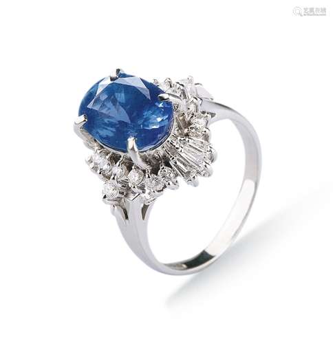 斯里兰卡皇家蓝4.08克拉蓝宝石镶铂金钻石戒指