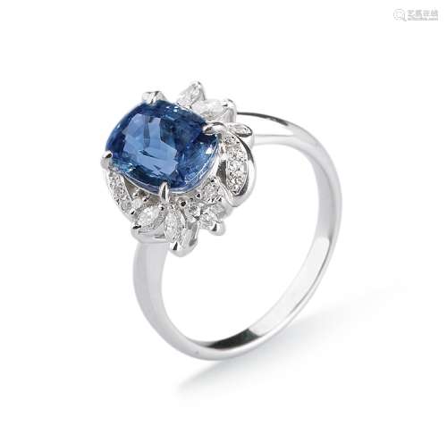 斯里兰卡湛蓝3.22克拉蓝宝石镶铂金钻石戒指
