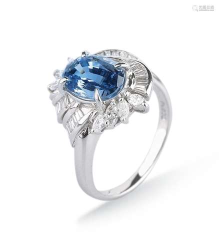 斯里兰卡皇家蓝3.15克拉蓝宝石镶1.1克拉钻石铂金戒指