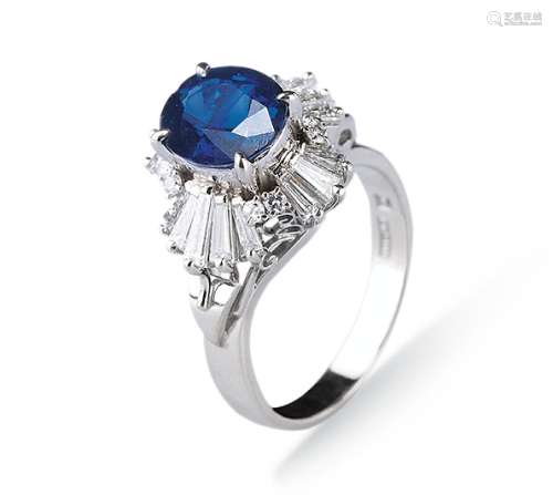 斯里兰卡皇家蓝2.1克拉蓝宝石镶铂金钻石戒指