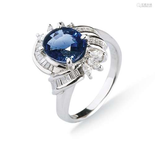 斯里兰卡皇家蓝2.65克拉蓝宝石镶铂金豪镶钻石戒指