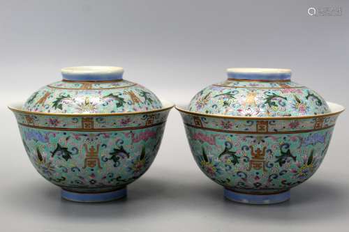 Pair of Chinese famille rose porcelain tea cups,