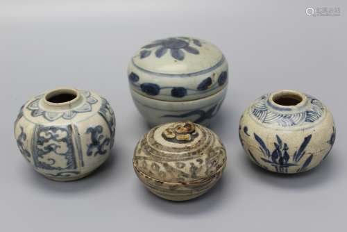 Lot of Three (3) Anamese jars, circa 18 th -19 th