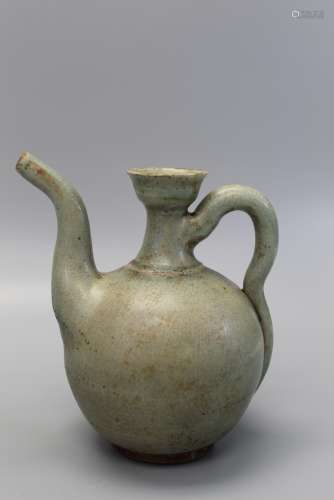 Antique Sawankhalok celadon pottery Kendi, ca. mid 14th