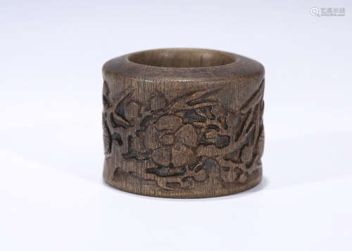 Chinese carved thumb ring.