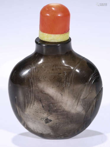 Chinese smoke crystal snuff bottle.