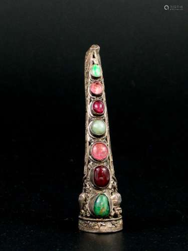 Chinese gemstone inlaid nail protector