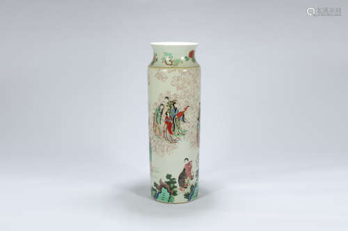 Chinese famille verte porcelain vase.