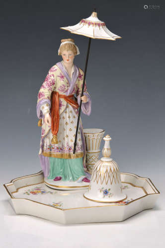porcelain tray with figure crest a Chinese with lamp shade and table bell