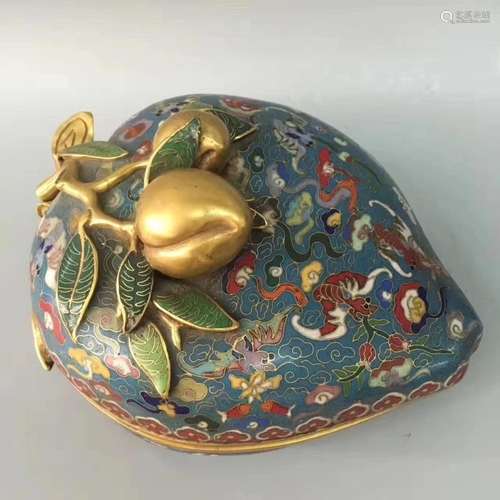 A GILT-DECORACTED CLOISONNE PEACH-FORM BOX