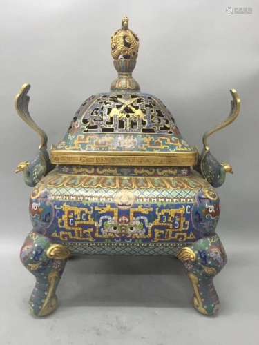 A CLOISONNE TRIPOD CENSER AND COVER
