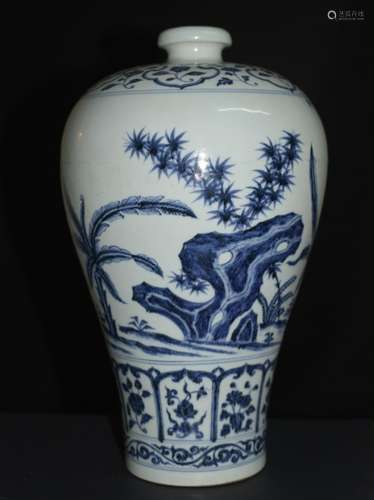 A BLUE AND WHITE MEIPING VASE, XUANDE MARK