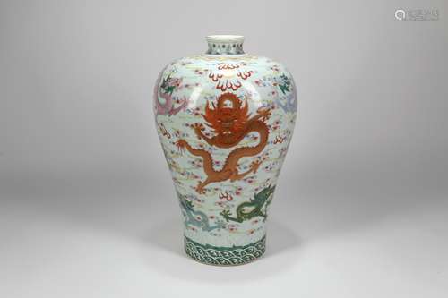 A Chinese Famille Rose Porcelain Vase