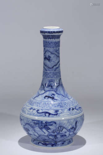 A Chinese Blue and White Porcelain Vase