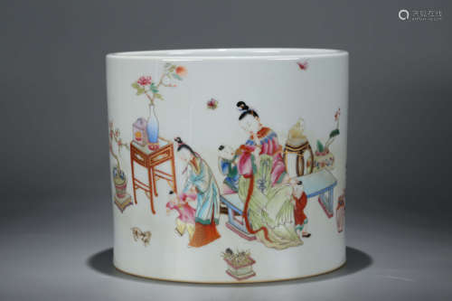 A Chinese Famille Rose Porcelain Brush Pot