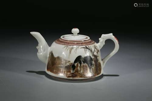 A Chinese Famille Rose Porcelain Tea Pot