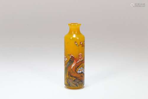 A Chinese Peking Glass Snuff Bottle