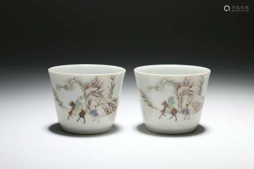 A Pair of Famille Rose Porcelain Cups