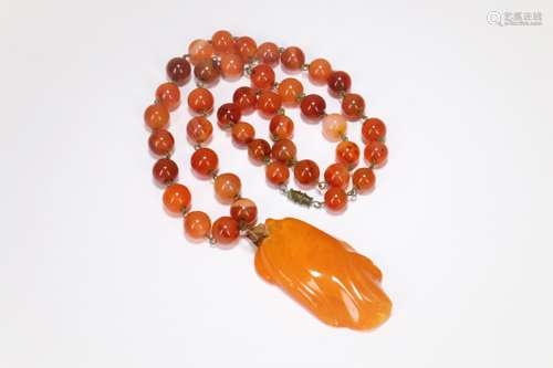 A Chinese Amber Necklace