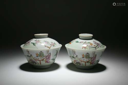 A Pair of Chinese Famille Rose Porcelain Cups With Cover