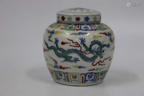 Chinese Wucai Cover Jar