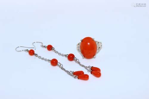 A Coral Silver Jewelry Set