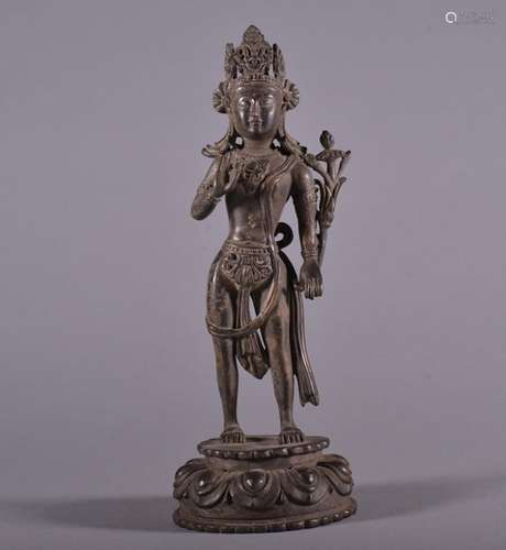 A BRONZE FIGURE OF PADMAPANI. 15th Century