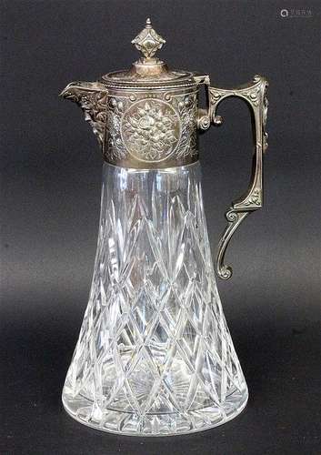 A DECANTER CARAFE circa 1900 Cut crystal glass