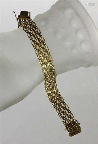 A TANK BRACELET 585/000 yellow gold. 19.5 cm