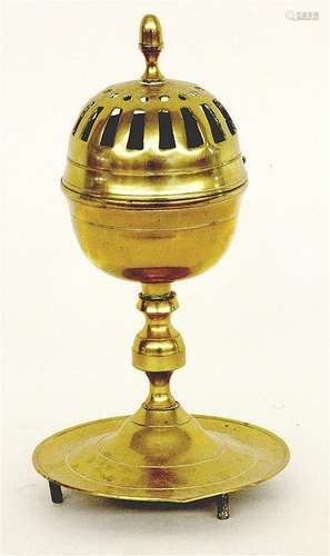 AN INCENSE BURNER 19th century Brass. 25 cm