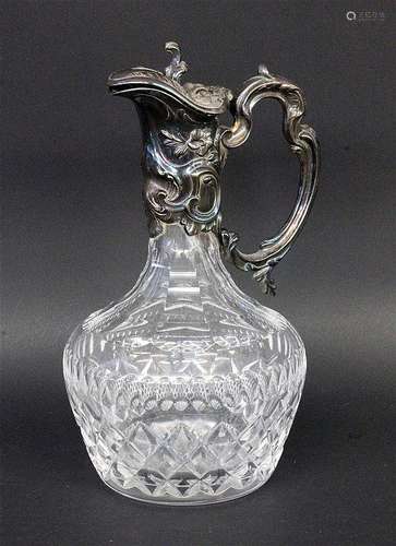 A DECANTER CARAFE Colourless cut glass with