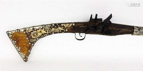 A FLINTLOCK RIFLE probably Morocco, 19th century