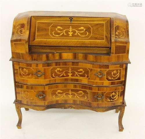 A SECRETARY DESK 20th century Walnut veneer with