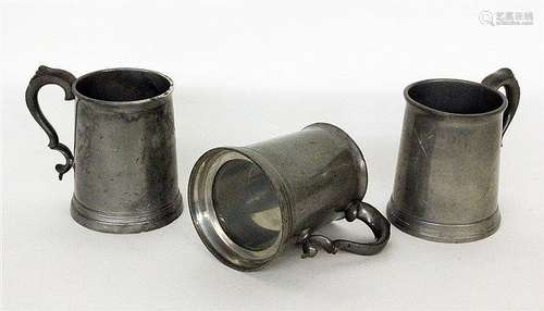 THREE ENGLISH BEER TANKARDS Pewter with glass