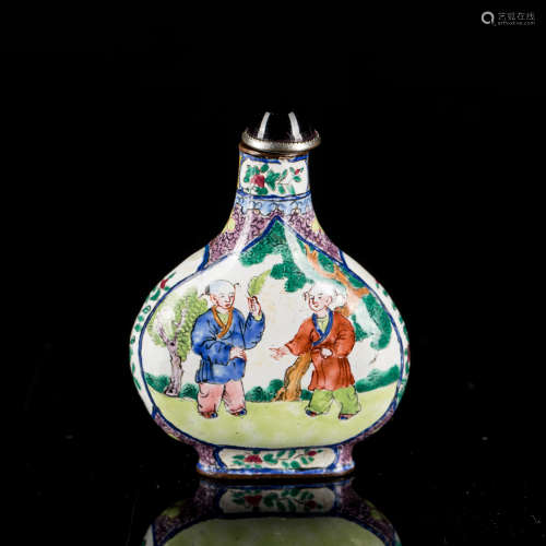 19th Antique enameled Snuff Bottle