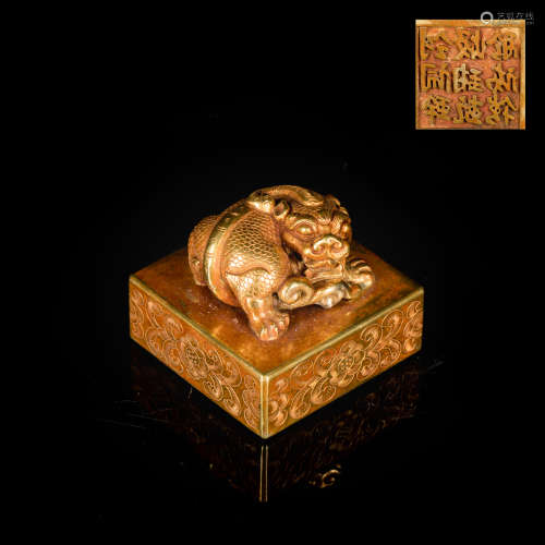 18-19th Antique Gilt Bronze Mythical Beast Seal