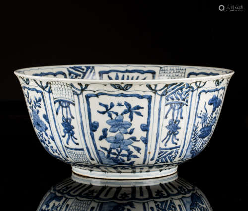 Ming Antique Large Blue and White 'Kraak' Bowl