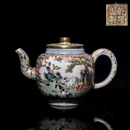 Qianlong Mark Antique Zisha Tea Pot with Enamel
