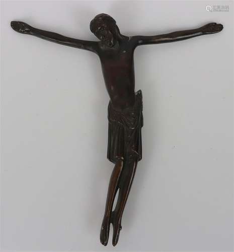 Christ en bronze dans le goût de la Haute-Epoque.